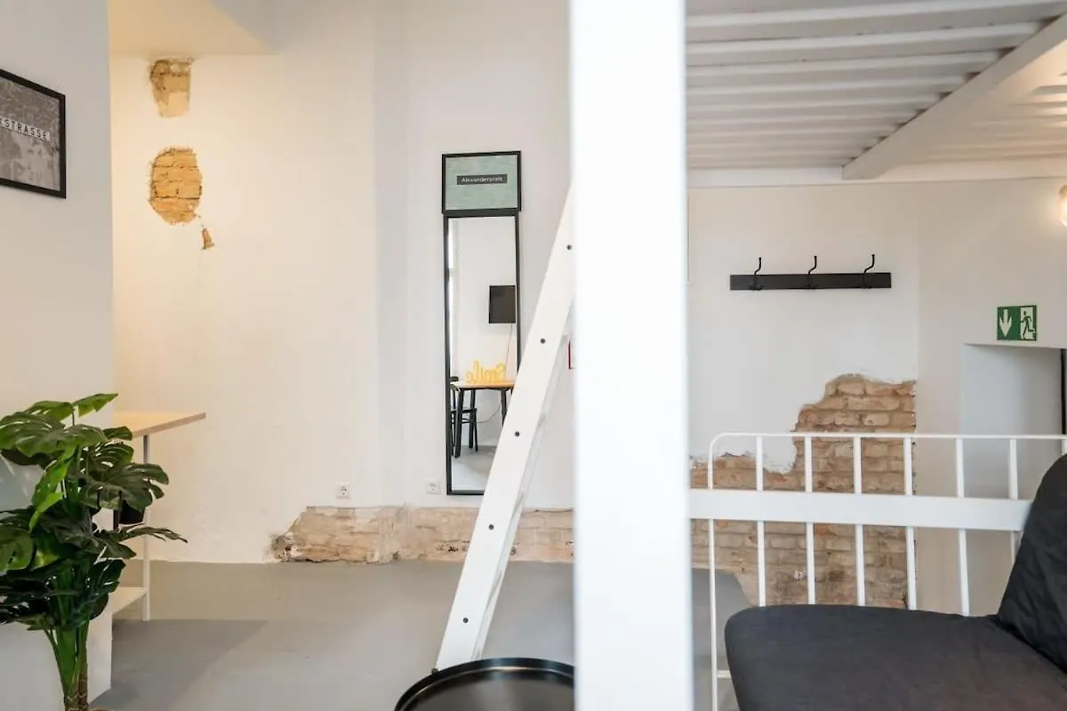 Shabby Chic Plus Self Checkin Plus Free Street Parking Berlin Deutschland