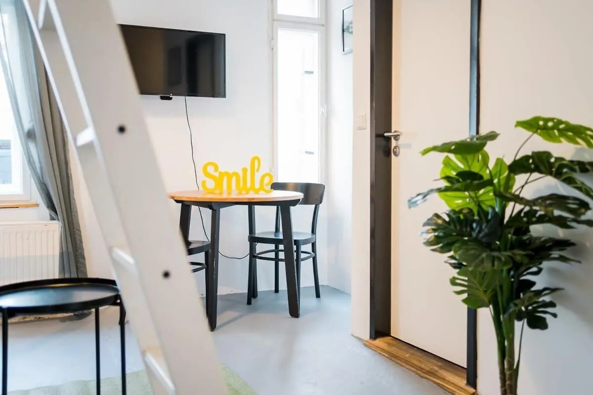Shabby Chic Plus Self Checkin Plus Free Street Parking Berlim